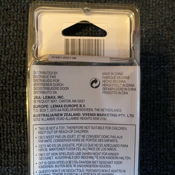 Miniature Christmas Tree Christmas Village Piece - Picture 2 of 3